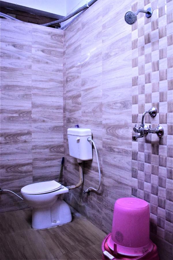 Ds Residency Varanasi-Prime Location-Parking Exterior photo